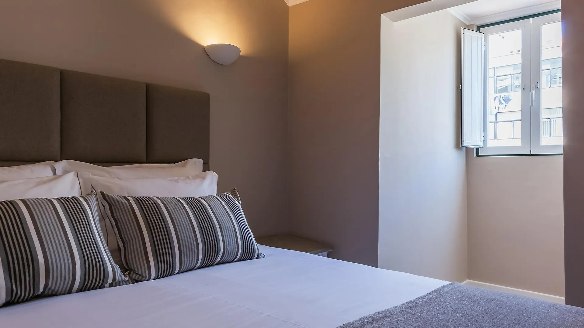 ליסבון Vila Garden Guesthouse בית הארחה
