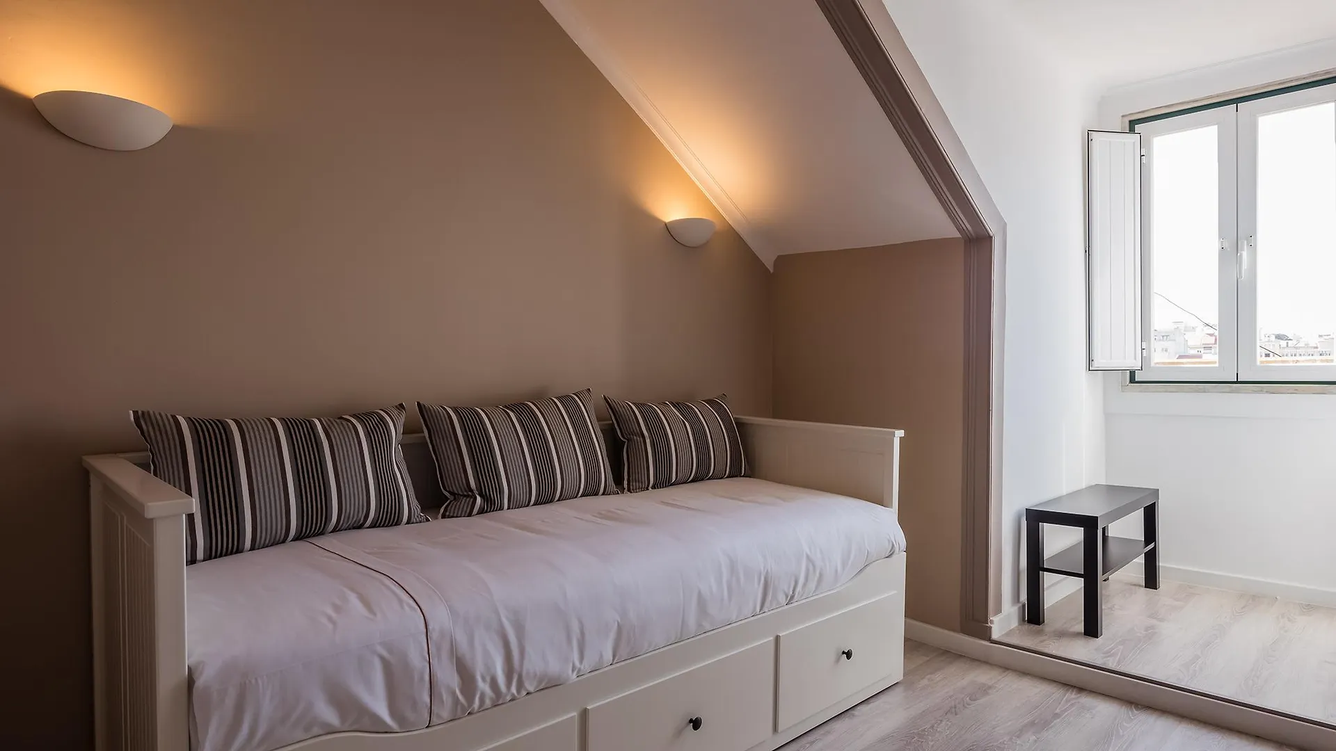 בית הארחה ליסבון Vila Garden Guesthouse